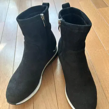 블랙 스웨이드풍 웨지 부츠 사이즈 LL