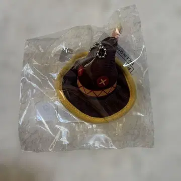 이 멋진 세계에 폭렬을! 홍의 전설 메구밍의 모자 키링