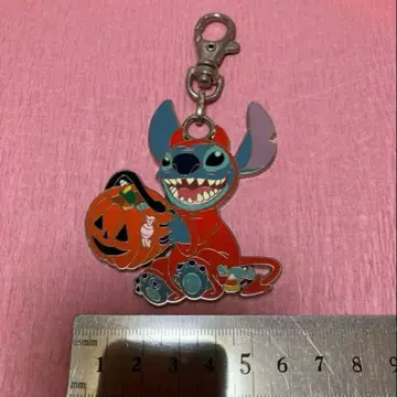 디즈니 스티치 할로윈 참 랜야드 핀
