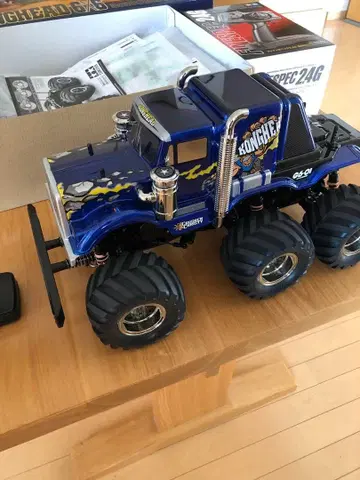 타미야 콩 헤드 6 x 6 메카 포함 조립 완료