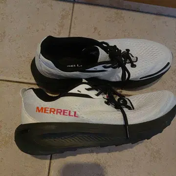 MERRELL 러닝화