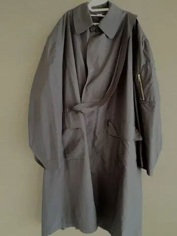 그레이 트렌치코트 허리 벨트 포함