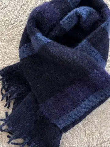수제 머플러 캐시미어 100% 네이비와 퍼플 보더 짧은 144cm