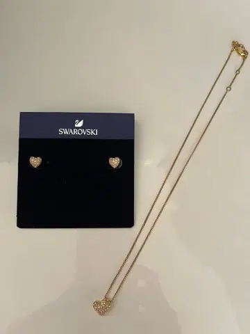 [ Swarovski ] 하트 모양 목걸이와 귀걸이 세트