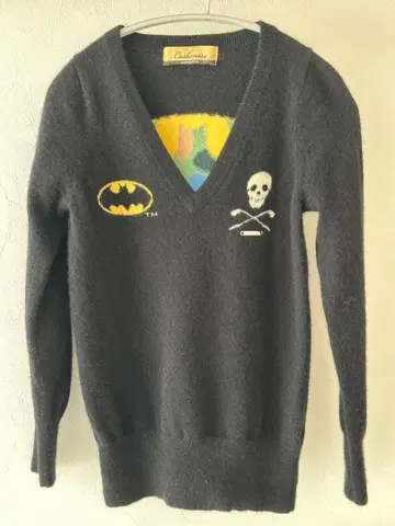 MARK&LONA 캐시미어 배트맨 V넥 스웨터