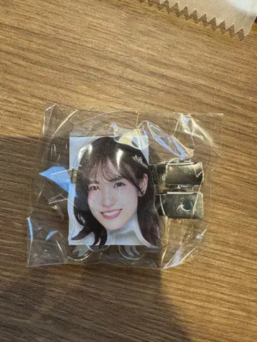 시타오 미우 AKB48 20주년 대 의상전 앞머리 클립 우메다 다이마루