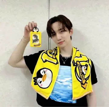 2PM 준호 군 데뷔 10주년 공식 T셔츠와 머플러 타월