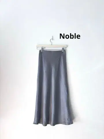 Noble 노블 야마가 코토코 씨 콜라보 새틴 바이어스 스커트
