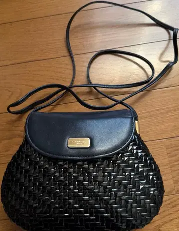 Lancel 뜨개질 숄더 미니백 블랙