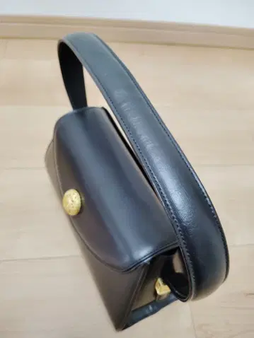 컨디션 최상 밀라 쇤 포멀 핸드백