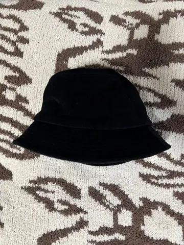 키지마타카유키 kijimatakayuki 햇 블랙