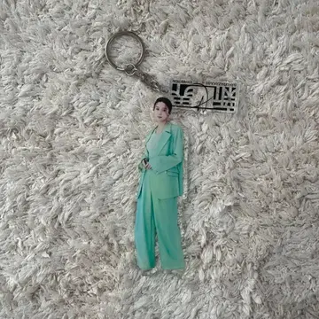 코바야시 유이 신세계 아이돌 피규어 키링 민트 그린