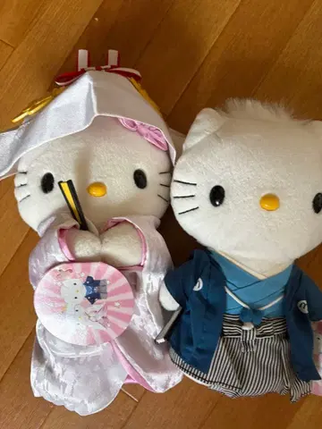 헬로키티 봉제 인형 기모노 웨딩 세트