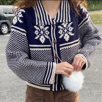 nugu samoyed Snowy Knit Cardigan