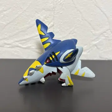 몬코레 메가샤크니아 포켓몬 피규어