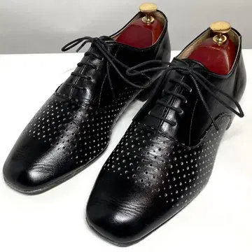 [ 희소 ] sekine 펀칭 디자인 플레인토 25.5 블랙 가죽 신발