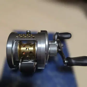 시마노 04 카르캇타 콘퀘스트 200 DC