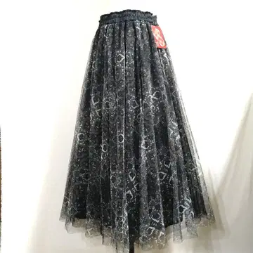 [택 포함 미사용] 에트랑제 하트 무늬 스커트 &LOVE