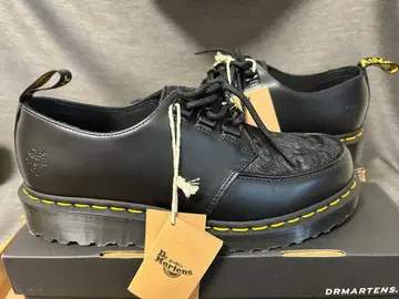 28cm Dr. Martens 걸스 돈 크라이 콜라보
