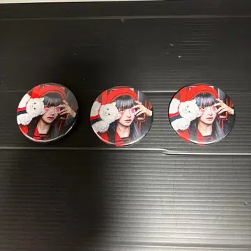 마큐로 가라쿠다이 카미테 캔뱃지