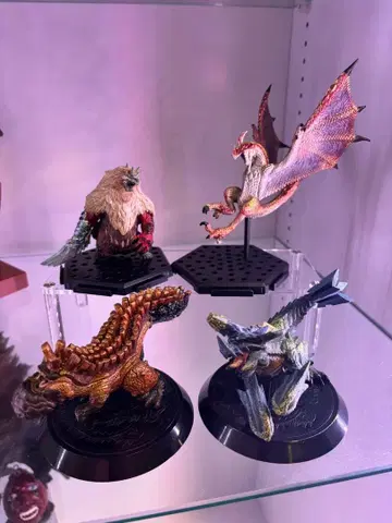 몬헌 피규어 4개 세트