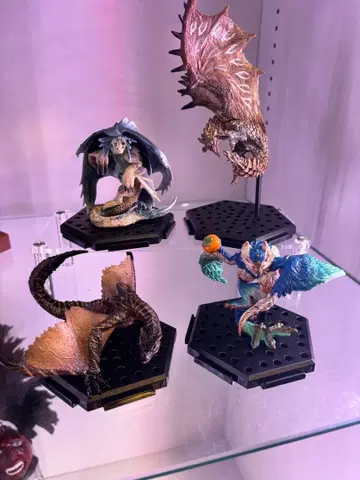 몬헌 피규어 4개 세트