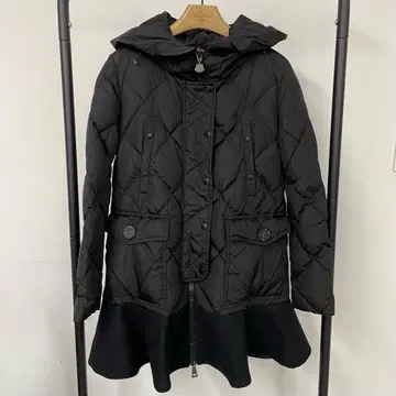 MONCLER 블랙 퀼팅 다운 자켓 aw