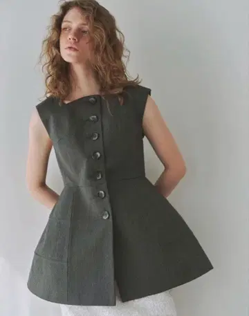 택 포함 미착용 새상품 cygne 시뉴 덕 베스트 marine 사이즈 0