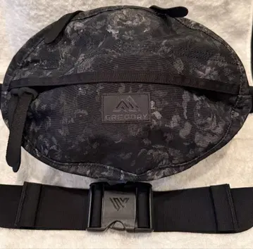 [새상품급] GREGORY 블랙 태피스트리 테일메이트S