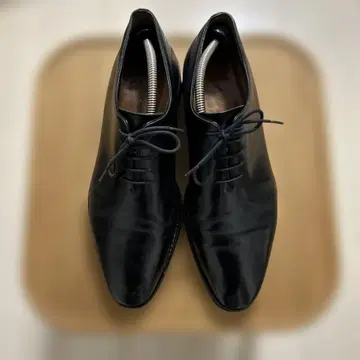 잘란 스리와야 홀컷 10홀 비즈니스 슈즈