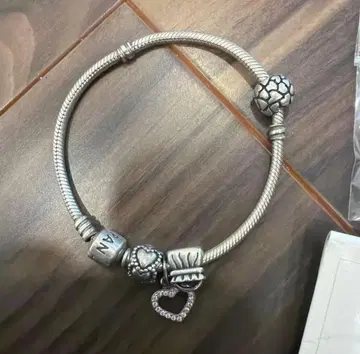 Pandora 실버 팔찌 참 4개 하트 참 925 정품