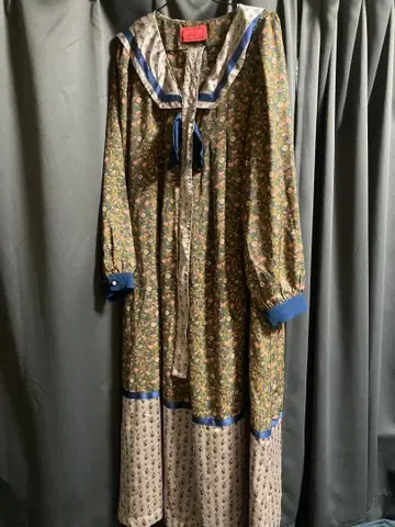 Somari 벨트 있음 꽃무늬 롱 원피스 세일러 카라