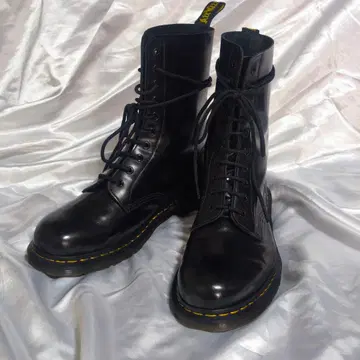 Dr. Martens 1490 10홀 UK10 부츠 닥터마틴