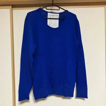 Wallace & Murron 워레스앤머런 파란색 니트 중고품