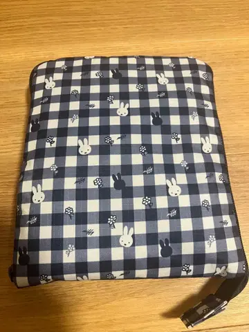 미피 보스턴백 수납 체크