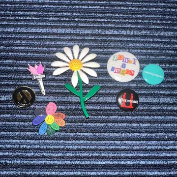 새상품급 G-DRAGON 배지 세트 9개