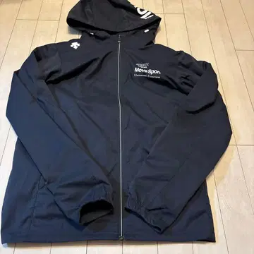 DESCENTE Move Sport 후드 부착 자켓 블랙