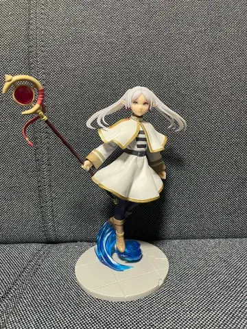 [개봉품 상자 없음] 장송의 프리렌 루미나스타 Luminasta 피규어