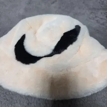 Nike 플리스 버킷 햇 크림색
