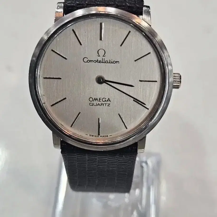 OMEGA | 오메가 Omega Constellation vintage watch on Bunjang Global Site.