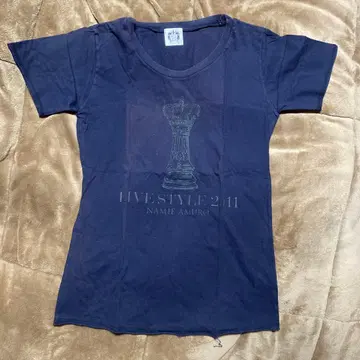 아무로 나미에 2011 라이브 투어 로고 T셔츠 (사이즈 2)