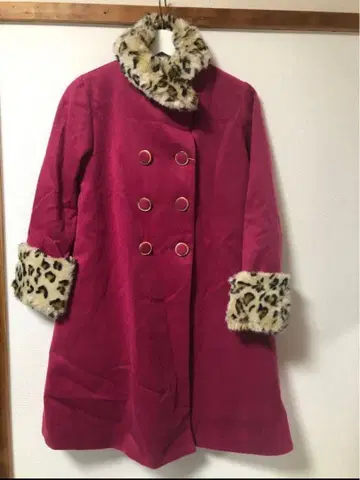 새상품 미사용 [ DECEIVE ] Queen color 코트 핑크