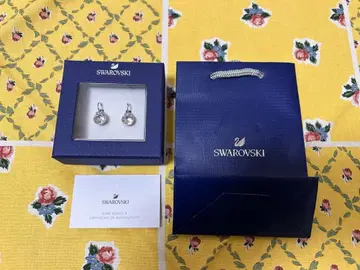 Swarovski 크리스탈 귀걸이