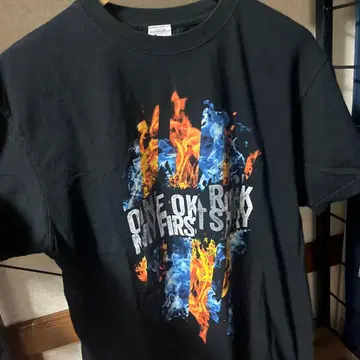 ONE OK ROCK 티셔츠 L 사이즈