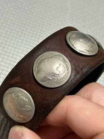 고로즈 goro's 콤초 코인 뱅글 팔찌 브라운