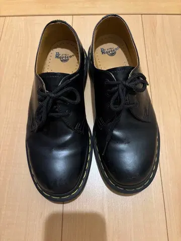 Dr.Martens 로퍼