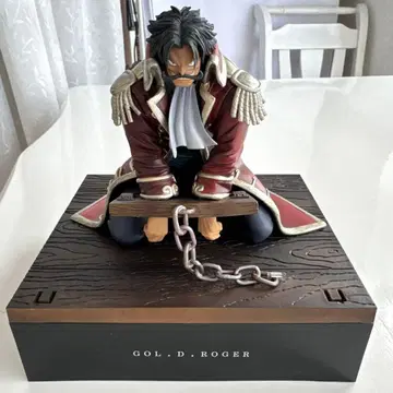 원피스 제일복권 피규어 로저 처형대 하자품