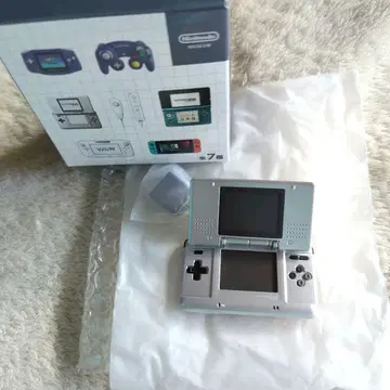 새상품 박스 포함 닌텐도 뮤지엄 게임 하드 키링 컬렉션 DS