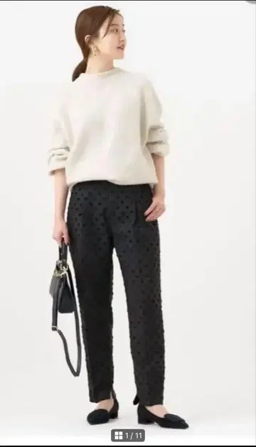 새상품급 IENA 섀도우 도트 자카드 팬츠 네이비 컬러 38