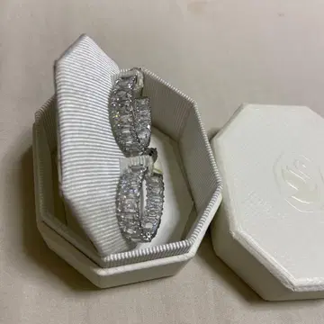 Swarovski 크리스탈 장식 후프 귀걸이